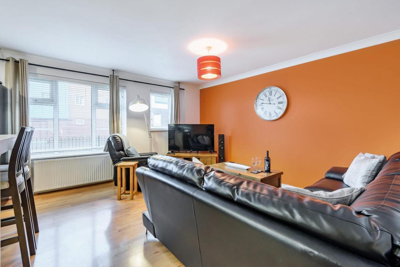 Stylish 2 Bedroom Apartment, Central Exeter, Parking On Site Extérieur photo