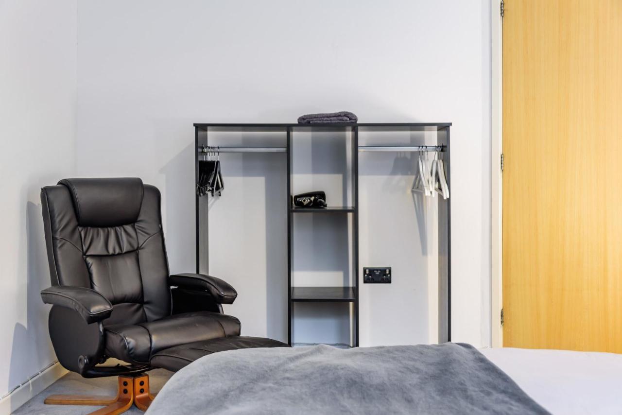 Stylish 2 Bedroom Apartment, Central Exeter, Parking On Site Extérieur photo