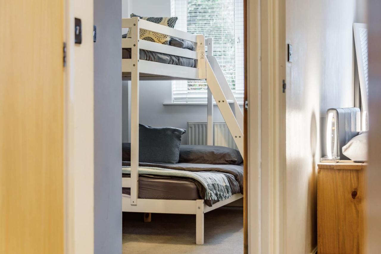 Stylish 2 Bedroom Apartment, Central Exeter, Parking On Site Extérieur photo